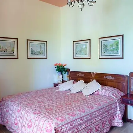 Villa Santa Croce *